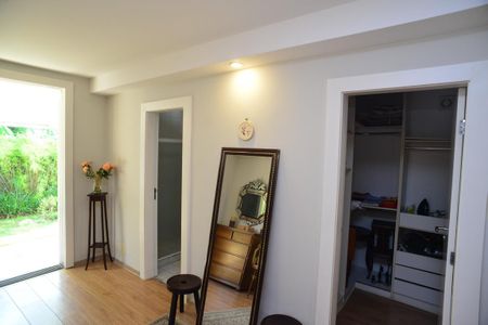 Casa de condomínio para alugar com 600m², 5 quartos e 5 vagas Casa de condomínio para alugar com 600m², 5 quartos e 5 vagasEscritório