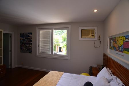 Casa de condomínio para alugar com 600m², 5 quartos e 5 vagas Casa de condomínio para alugar com 600m², 5 quartos e 5 vagasSuíte 2