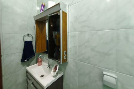 Casa para alugar com 87m², 3 quartos e 3 vagas Casa para alugar com 87m², 3 quartos e 3 vagasBanheiro Social