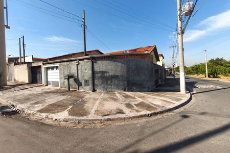 Casa para alugar com 87m², 3 quartos e 3 vagas Casa para alugar com 87m², 3 quartos e 3 vagasFachada