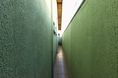 Casa para alugar com 87m², 3 quartos e 3 vagas Casa para alugar com 87m², 3 quartos e 3 vagasCorredor - Quintal
