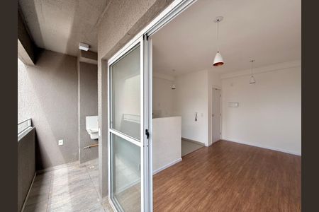 Apartamento para alugar com 45m², 2 quartos e 1 vagaSacada