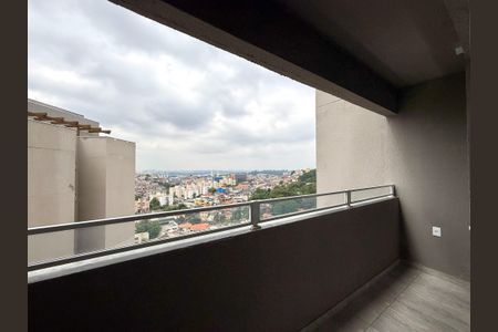 Apartamento para alugar com 45m², 2 quartos e 1 vagaSacada