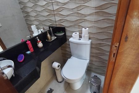 Casa à venda com 389m², 3 quartos e 4 vagas Casa à venda com 389m², 3 quartos e 4 vagasLavabo