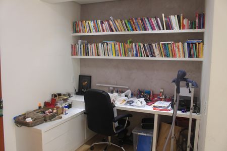 Casa à venda com 389m², 3 quartos e 4 vagasEscritório