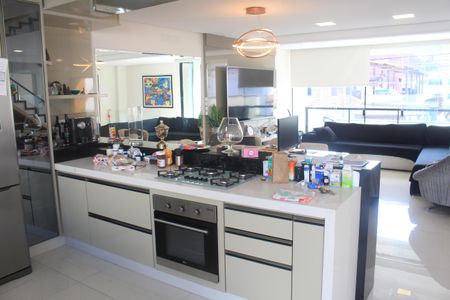 Casa para alugar com 389m², 3 quartos e 4 vagasCozinha