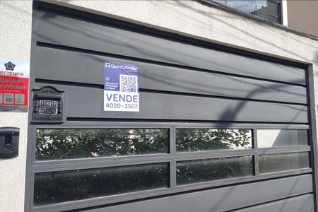 Casa à venda com 389m², 3 quartos e 4 vagas Casa à venda com 389m², 3 quartos e 4 vagasPlaquinha