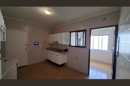 Apartamento para alugar com 150m², 3 quartos e 3 vagasCozinha