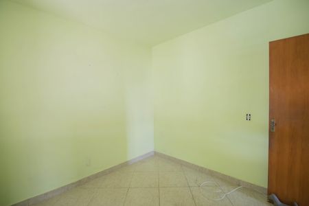 Quarto 2 de apartamento para alugar com 2 quartos, 58m² em Mutua, São Gonçalo