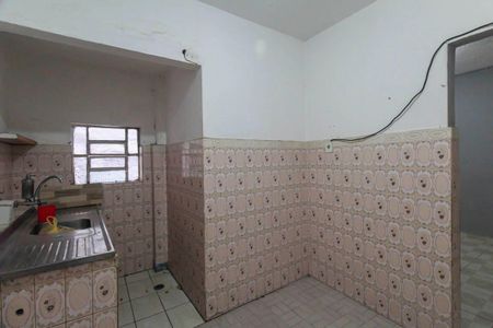 Casa para alugar com 35m², 1 quarto e sem vaga