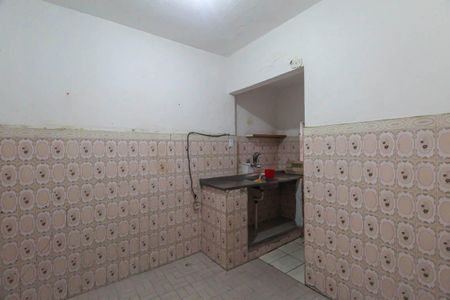 Casa para alugar com 35m², 1 quarto e sem vaga