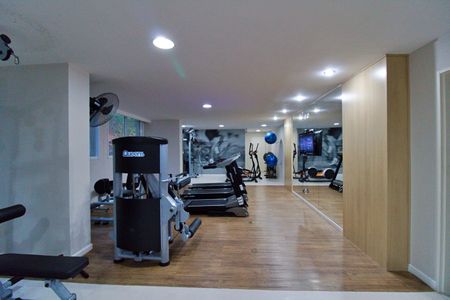 Apartamento à venda com 50m², 2 quartos e 1 vaga Apartamento à venda com 50m², 2 quartos e 1 vagaAcademia