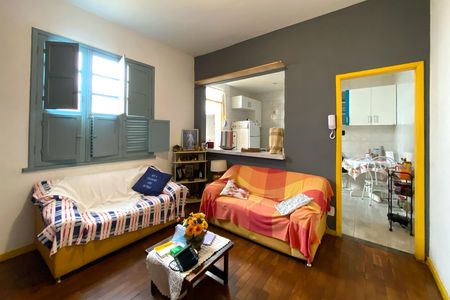 Sala de apartamento à venda com 2 quartos, 80m² em Serra, Belo Horizonte