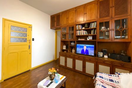 Sala de apartamento à venda com 2 quartos, 80m² em Serra, Belo Horizonte