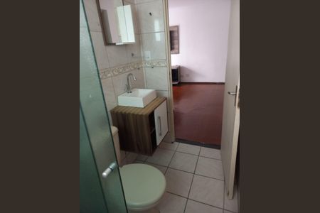 Banheiro de apartamento para alugar com 2 quartos, 65m² em Veloso, Osasco