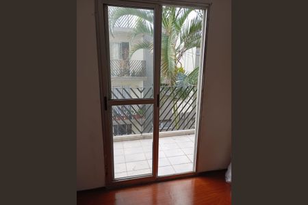 Sala de apartamento para alugar com 2 quartos, 65m² em Veloso, Osasco