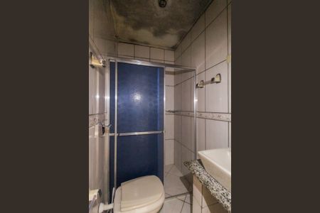 Casa à venda com 300m², 5 quartos e 6 vagasBanheiro Casa 2