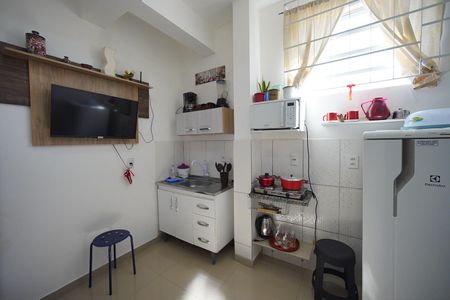 Sala - cozinha de apartamento para alugar com 1 quarto, 40m² em Barreiros, São José