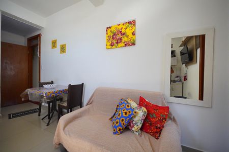 Sala de apartamento para alugar com 1 quarto, 40m² em Barreiros, São José