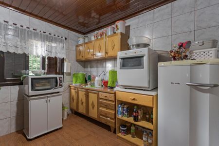 Casa para alugar com 270m², 4 quartos e 2 vagas Casa para alugar com 270m², 4 quartos e 2 vagasCozinha