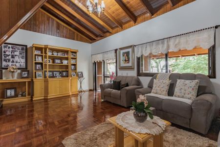 Sala de casa para alugar com 4 quartos, 270m² em Morro Santana, Porto Alegre