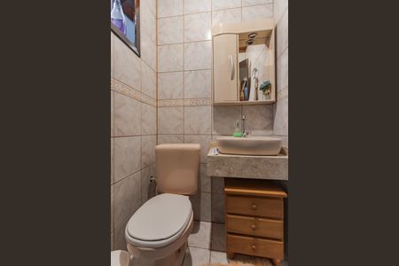 Casa para alugar com 270m², 4 quartos e 2 vagas Casa para alugar com 270m², 4 quartos e 2 vagasBanheiro