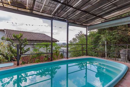 Casa para alugar com 270m², 4 quartos e 2 vagas Casa para alugar com 270m², 4 quartos e 2 vagasQuintal