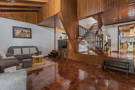 Sala de casa para alugar com 4 quartos, 270m² em Morro Santana, Porto Alegre