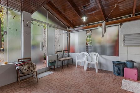 Casa para alugar com 270m², 4 quartos e 2 vagas Casa para alugar com 270m², 4 quartos e 2 vagasÁrea de Serviço