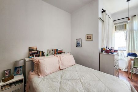 Apartamento à venda com 57m², 2 quartos e 1 vagaQuarto 2