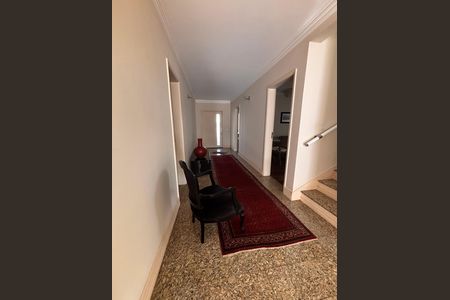 Casa de condomínio para alugar com 430m², 5 quartos e 6 vagas Casa de condomínio para alugar com 430m², 5 quartos e 6 vagasHall de entrada