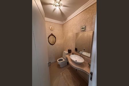 Casa de condomínio para alugar com 430m², 5 quartos e 6 vagas Casa de condomínio para alugar com 430m², 5 quartos e 6 vagasLavabo
