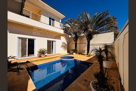 Casa de condomínio para alugar com 430m², 5 quartos e 6 vagas Casa de condomínio para alugar com 430m², 5 quartos e 6 vagasPiscina