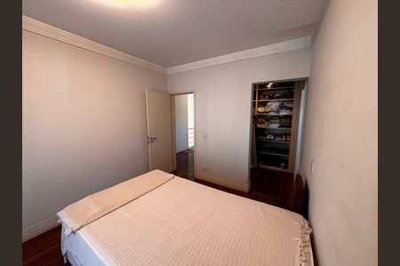 Casa de condomínio para alugar com 430m², 5 quartos e 6 vagas Casa de condomínio para alugar com 430m², 5 quartos e 6 vagasSuíte 3