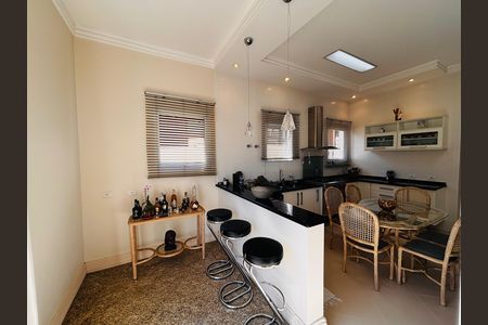 Casa de condomínio para alugar com 430m², 5 quartos e 6 vagas Casa de condomínio para alugar com 430m², 5 quartos e 6 vagasCozinha