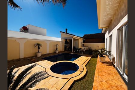 Piscina de casa de condomínio para alugar com 5 quartos, 430m² em Residencial Morada dos Lagos, Barueri