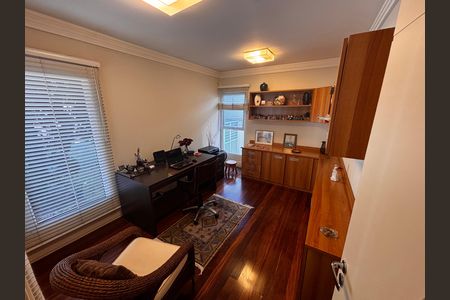 Casa de condomínio para alugar com 430m², 5 quartos e 6 vagas Casa de condomínio para alugar com 430m², 5 quartos e 6 vagasEscritório