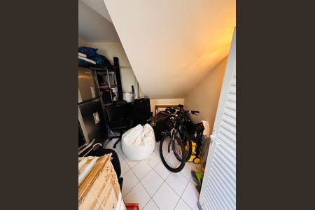Casa de condomínio para alugar com 430m², 5 quartos e 6 vagas Casa de condomínio para alugar com 430m², 5 quartos e 6 vagasDepósito