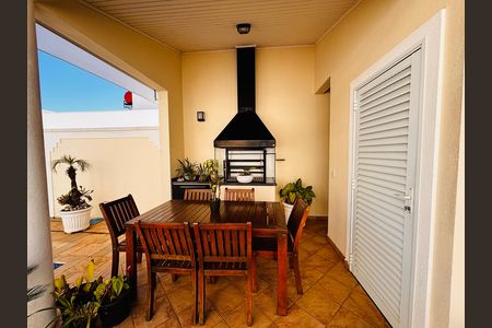 Casa de condomínio para alugar com 430m², 5 quartos e 6 vagas Casa de condomínio para alugar com 430m², 5 quartos e 6 vagasChurrasqueira