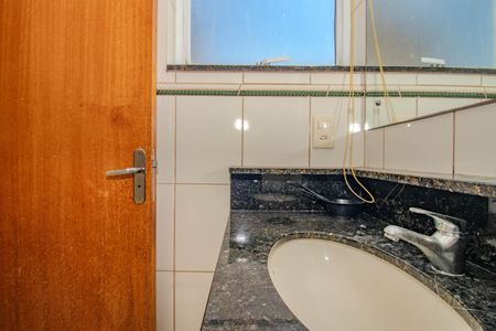 Apartamento à venda com 160m², 3 quartos e sem vagaBanheiro Auxiliar