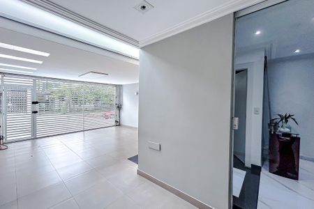 Casa à venda com 172m², 2 quartos e 3 vagasGaragem