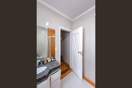 Casa à venda com 172m², 2 quartos e 3 vagasBanheiro da Suíte