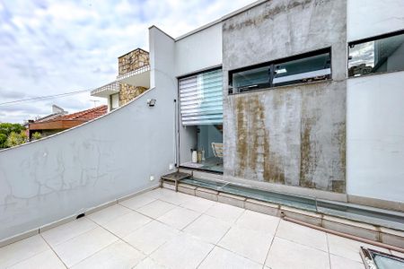 Casa à venda com 172m², 2 quartos e 3 vagasVaranda