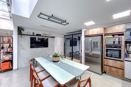 Casa à venda com 172m², 2 quartos e 3 vagasCozinha