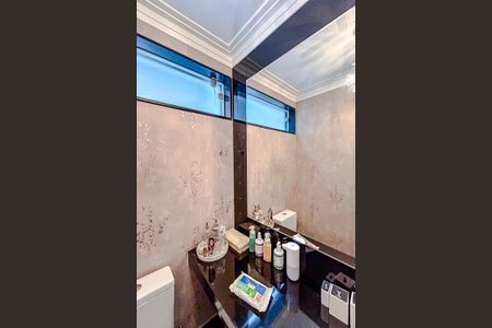 Casa à venda com 172m², 2 quartos e 3 vagasLavabo