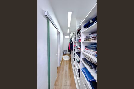 Casa à venda com 172m², 2 quartos e 3 vagasCloset da suíte 2