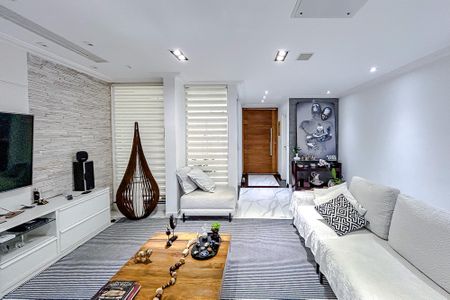 Casa à venda com 172m², 2 quartos e 3 vagasSala