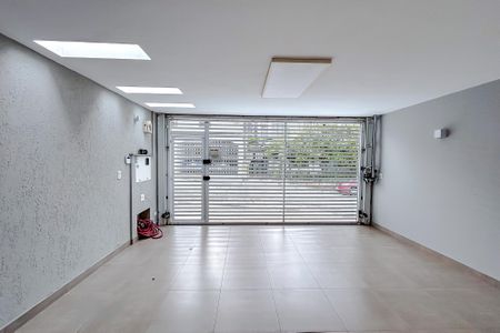 Casa à venda com 172m², 2 quartos e 3 vagasGaragem