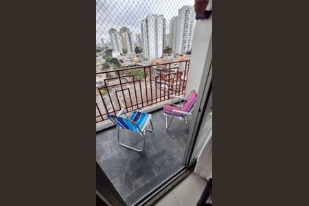 Apartamento à venda com 48m², 2 quartos e 1 vaga Apartamento à venda com 48m², 2 quartos e 1 vagaVaranda