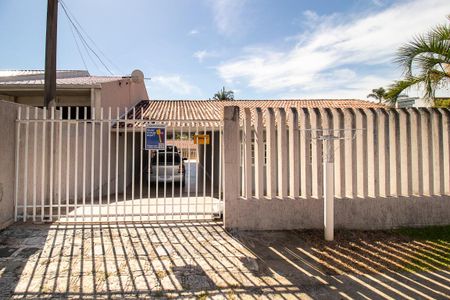 Casa para alugar com 120m², 4 quartos e 3 vagasFachada